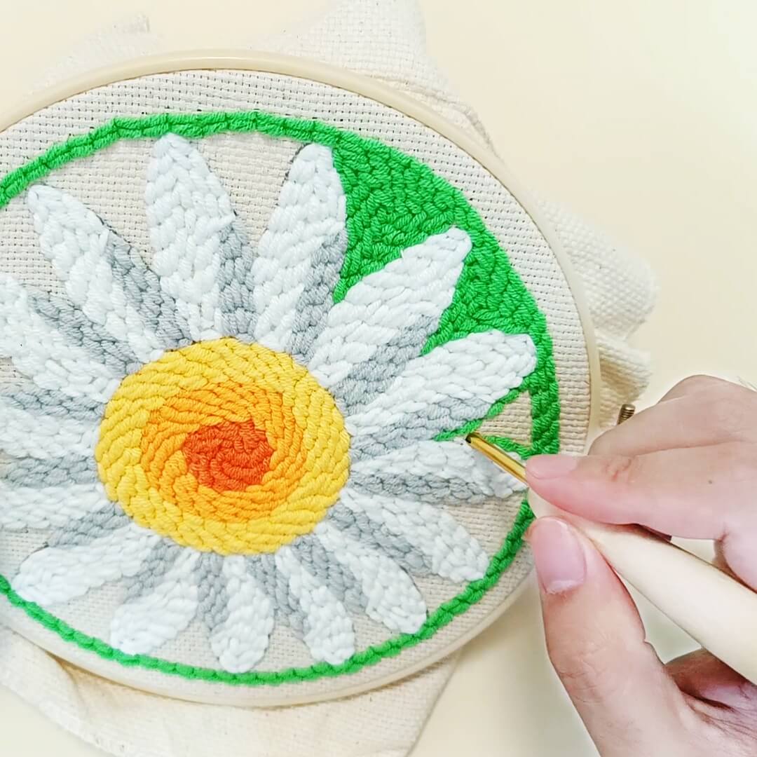 Sunny Daisy Punch Needle Kit